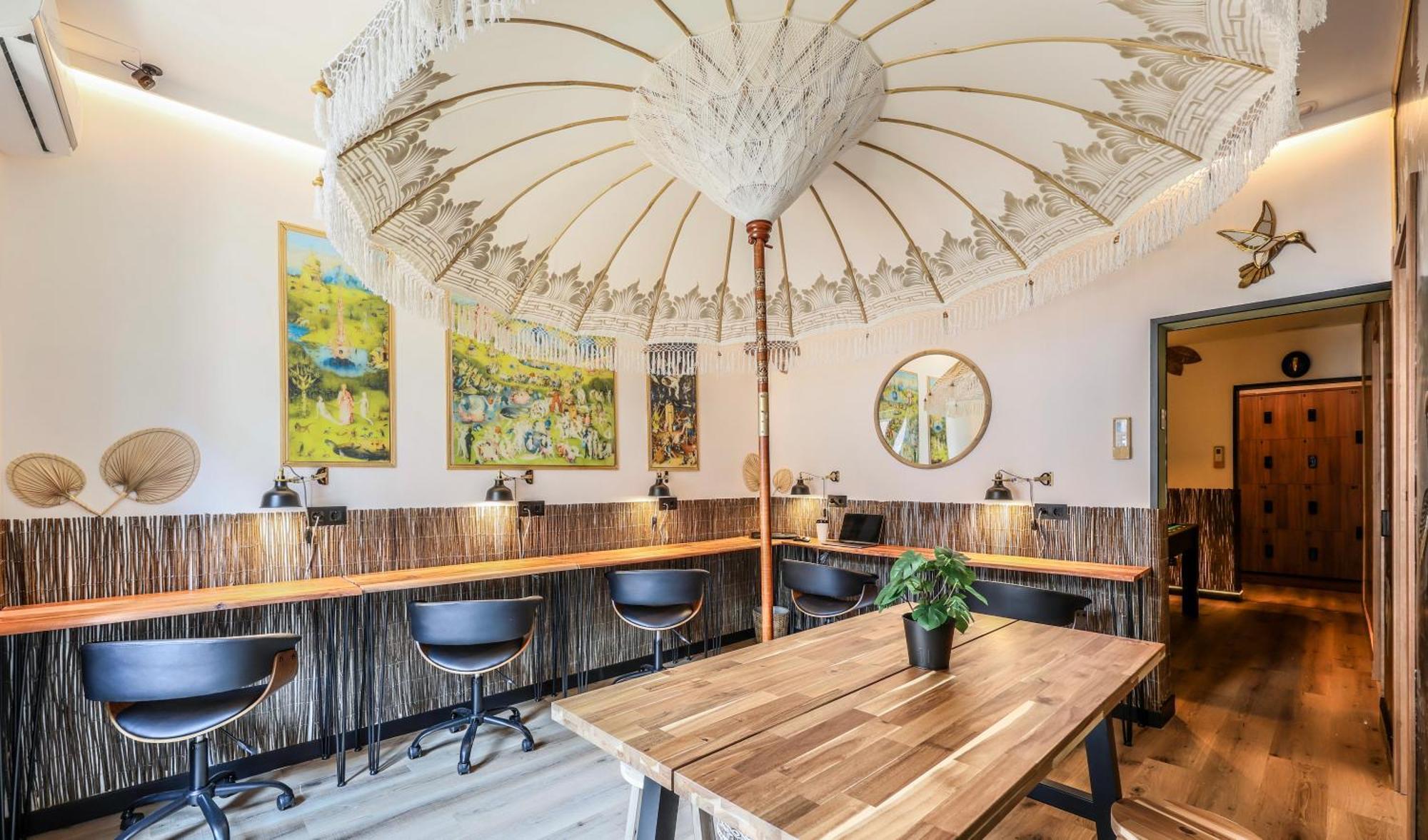 Eliseo - Livingcoworking - Malasana Madrid Exterior photo