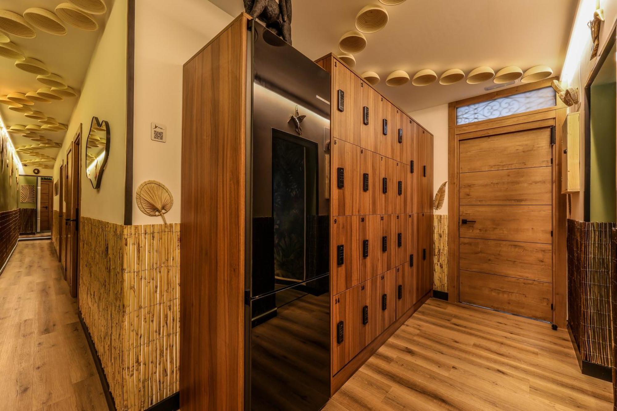 Eliseo - Livingcoworking - Malasana Madrid Exterior photo